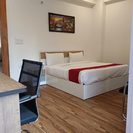 Hotel Bsh Group Noida Dış mekan fotoğraf